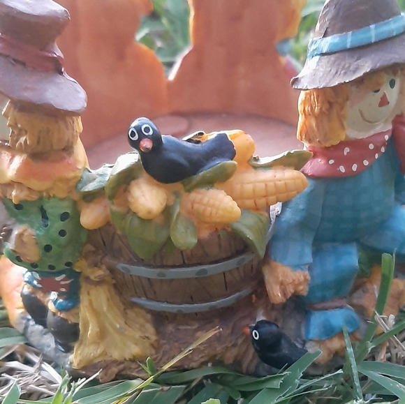VTG Kenyield Fall Harvest Scarecrow Pumpkin Candle - Picture 2 of 8